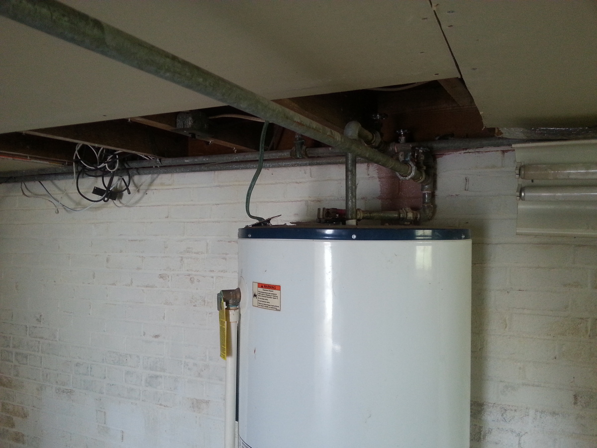 Water storage tank in basement