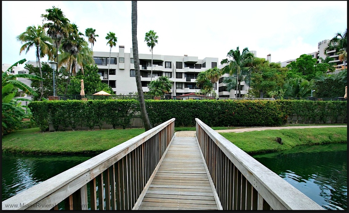 Knowing these essential things will ensure that you are getting the right Key Colony Key Biscayne waterfront condo.