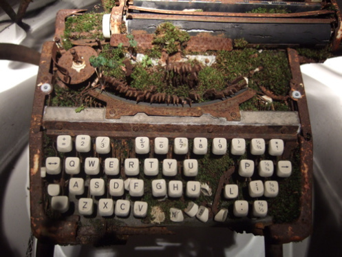 Normal 1468424235 Ancienttypewriter